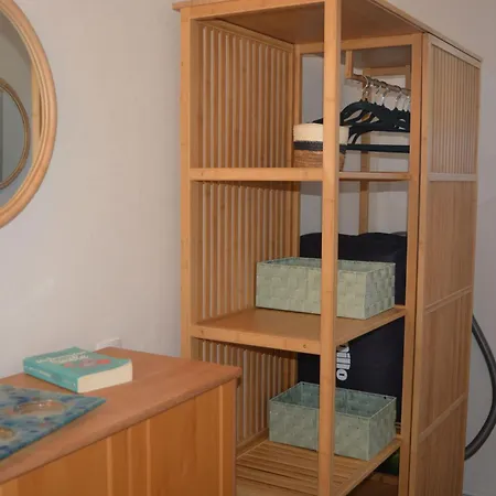 Kiek Mol In Apartment